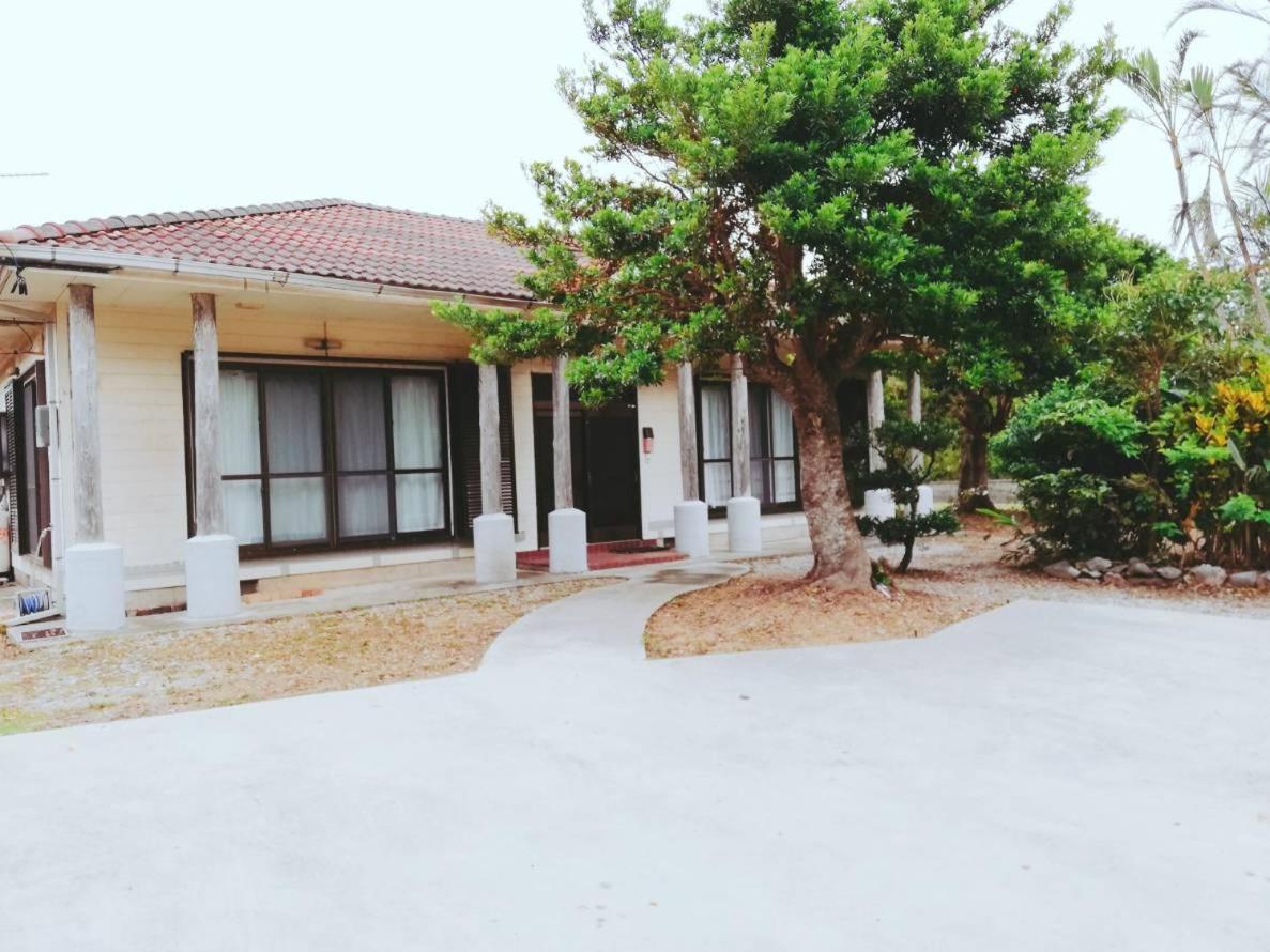 Kakazu Cottage Motobu Exterior photo